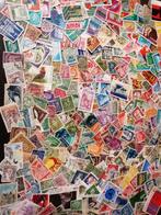 Lot de 350 timbres, Timbres & Monnaies, Enlèvement ou Envoi