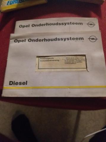 Onderhoudsboekjes Opel..diverse uitvoeringen... beschikbaar voor biedingen