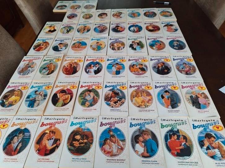 Harlequin bouquet reeks alles 1x gelezen, Boeken, Romans, Gelezen, Ophalen of Verzenden