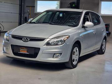 Hyundai i30 i30 1.6i Style * 1 PROPRIETAIRE * AUTOMATIQUE beschikbaar voor biedingen