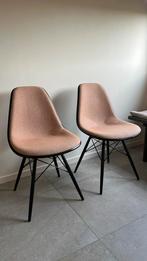 VITRA Eames Plastic Side Chair, Utilisé, Deux