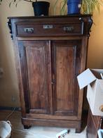 Twee antieke kasten 150 € stuk 1.58 hoog 90cm breed 40 cm di, Antiek en Kunst, Antiek | Meubels | Kasten, Ophalen