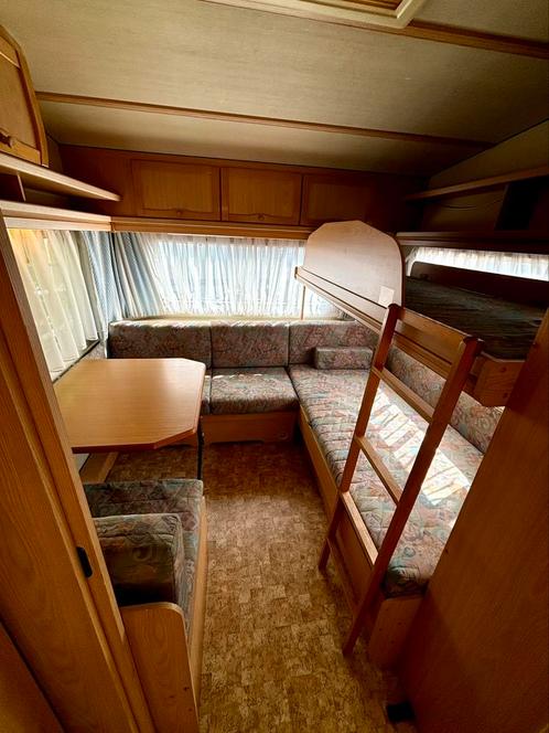 Fendt 510 met kinderkamer / stapelbed, Caravans en Kamperen, Caravans, Particulier, Fendt, Ophalen of Verzenden