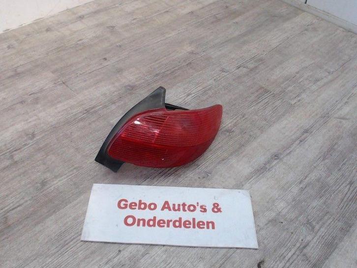 ACHTERLICHT RECHTS Peugeot 206 (2A / C/H/J/S), Auto-onderdelen, Verlichting, Peugeot, Gebruikt