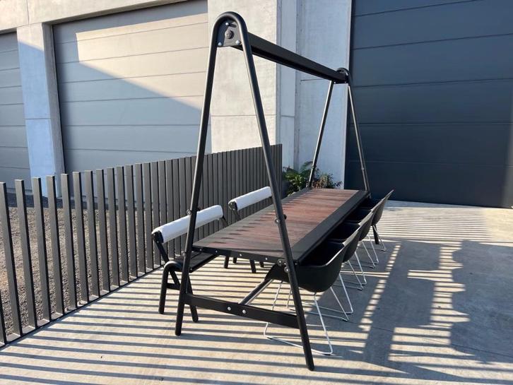 EXTREMIS AMAAI + 2 BANKEN + 4 CAPTAIN CHAIRS - SHOWROOMMODEL, Tuin en Terras, Tuintafels, Nieuw, Verzenden