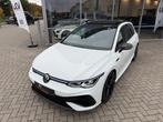 VOLKSWAGEN GOLF 8 R 20 JAHRE | 333 PK | AKRA | PANO | BTW, Automaat, 1984 cc, Lichtsensor, Wit