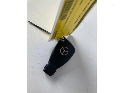 Clé d'un Mercedes B-Klasse, Autos : Pièces & Accessoires, Autres pièces automobiles, Mercedes-Benz, Utilisé, 3 mois de garantie