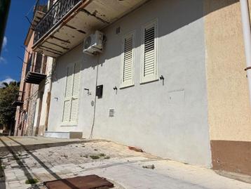 Sicile, appartement entierement renove a 30min de la mer beschikbaar voor biedingen
