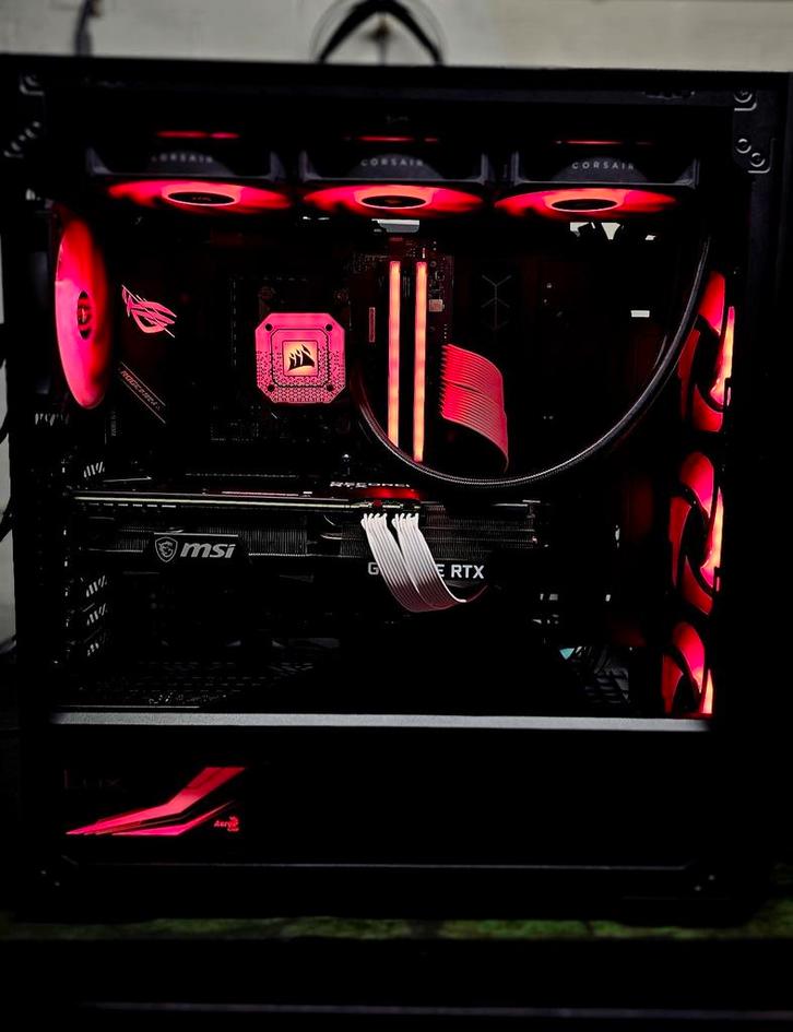 Krachtige gaming-pc — Ryzen 7 5800x + RTX 3070 Ti, Games en Spelcomputers, Games | Pc, Zo goed als nieuw, Ophalen