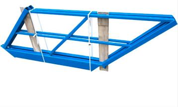 Nette stalen trap 128cm  beschikbaar voor biedingen