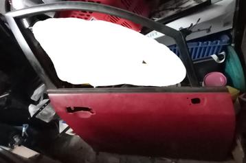 HONDA JAZZ porte avant droite beschikbaar voor biedingen