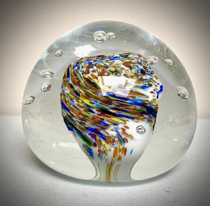 Val Saint Lambert Ancient Sulphide Ball Paper Press, Antiek en Kunst, Antiek | Glaswerk en Kristal, Ophalen of Verzenden