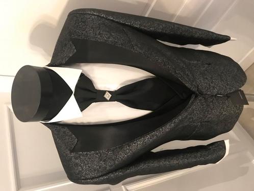 Partij hoogwaardige trouw- en herenkostuums – ca. 80–90 stuk, Kleding | Heren, Kostuums en vesten, Nieuw, Ophalen