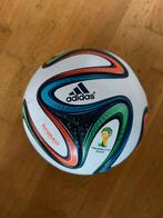 Brazuca 2014 wk bal, Sport en Fitness, Voetbal, Ophalen of Verzenden, Zo goed als nieuw, Bal