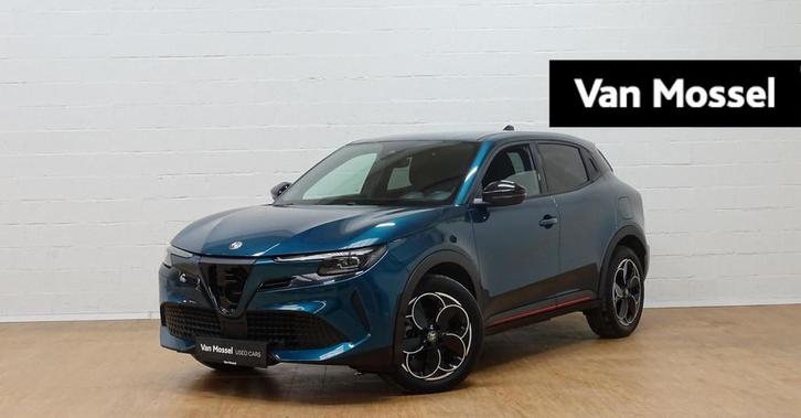 Alfa Romeo Junior BEV 156 - 54 kWh Elettrica Speciale, Auto's, Alfa Romeo, Bedrijf, Te koop, Junior, Airconditioning, Centrale vergrendeling