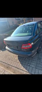 Volvo s40 bieden!, Auto's, Voorwielaandrijving, Zwart, Radio, Zwart