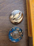 2 goudkleurige broche,hoedje, Verzenden