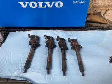 4 injectoren voor Volvo v50 2.0d 9657144580 beschikbaar voor biedingen