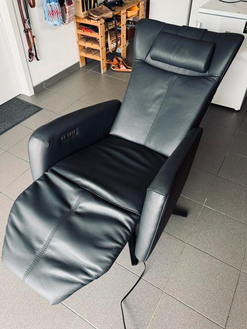 Prominent Sorisso - sta-op fauteuil / relaxstoel, Huis en Inrichting, Fauteuils, Zo goed als nieuw, Leer, 75 tot 100 cm, 75 tot 100 cm