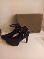 Zeer mooie Tamaris pumps met franjes. Maat 35 Perfect é, Kleding | Dames, Schoenen, Tamaris, Pumps, Zwart, Ophalen of Verzenden
