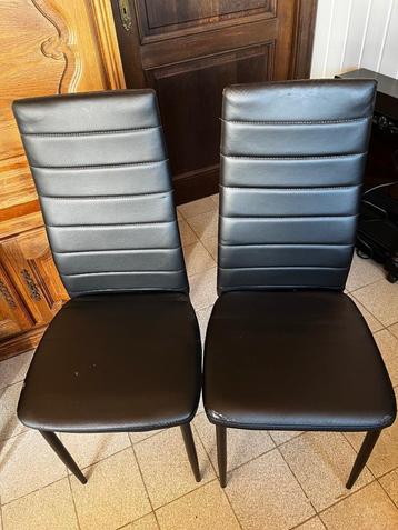 Keukenstoelen beschikbaar voor biedingen