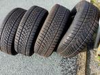Très bons pneus hiver 215/65-16 pour Toyota HiLux 2-WD, 215 mm, Banden en Velgen, 16 inch, Gebruikt