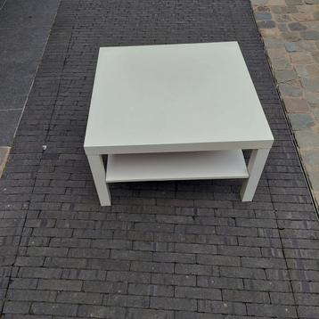 Vierkante witte salontafel 