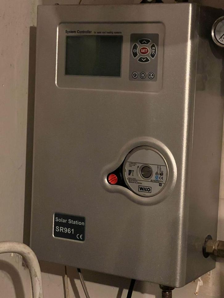 Solar Station SR961 met Wilo pomp – goede staat, Bricolage & Construction, Chauffage & Radiateurs, Utilisé, Autres types, Enlèvement