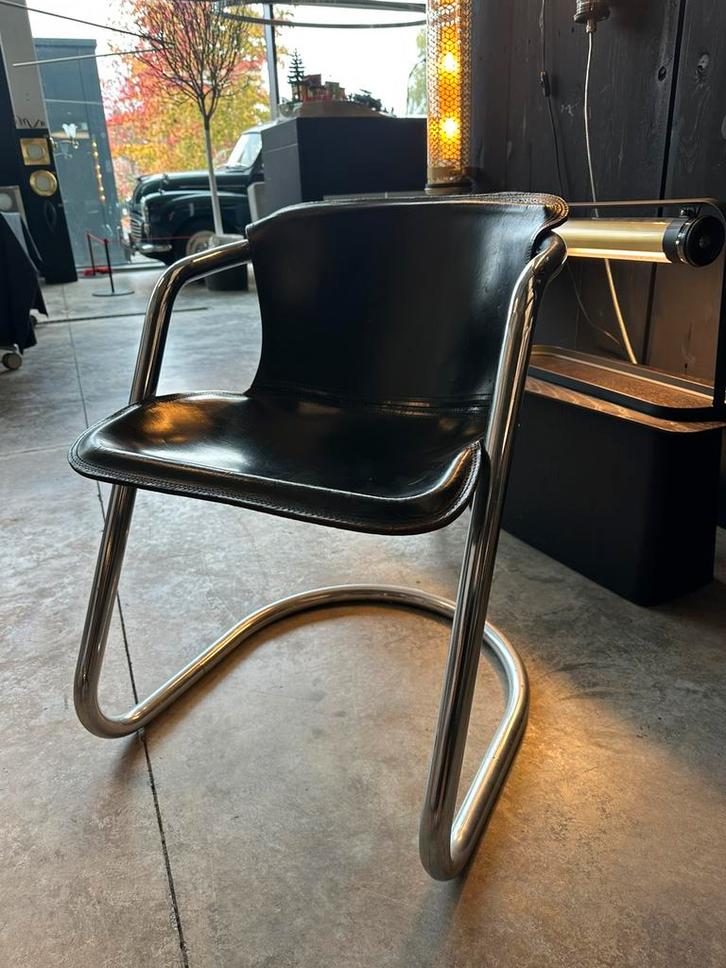 Vintage fauteuils van Willy Rizzo Zwart leer chroom staal 70, Huis en Inrichting, Stoelen, Zo goed als nieuw, Eén, Leer, Zwart