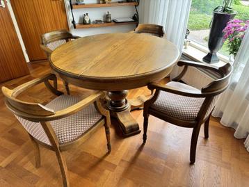 Massief eiken eethoek ronde tafel 120 cm met 4 armstoelen beschikbaar voor biedingen