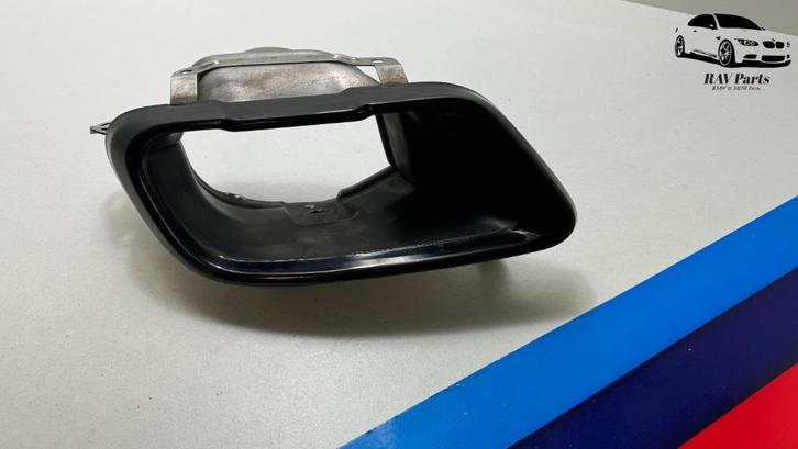 BMW X5 X6 X7 Afdekking Uitlaat Eindpijp Links 8078670, Auto-onderdelen, Carrosserie, BMW, Voor, Links, Gebruikt, Ophalen of Verzenden