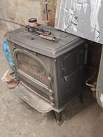 Poêle à charbon à vendre très bon état puis demander 500 € a, Maison & Meubles, Enlèvement, Utilisé, Poêle à charbon