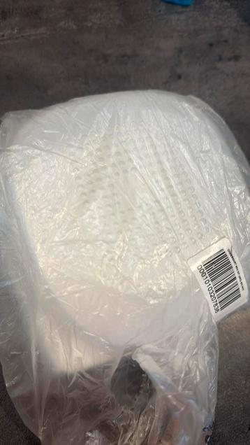 CheeSmart Tupperware boite à fromage neuve anti odeurs beschikbaar voor biedingen