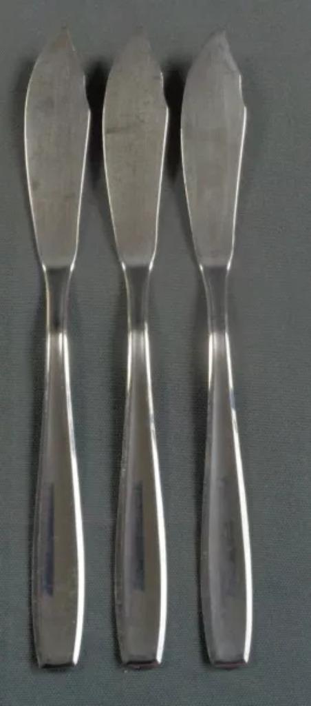 SOLA DURBAN set 3 vismessen 20cm fish knives couteaux a pois, Huis en Inrichting, Keuken | Bestek, Zo goed als nieuw, Verzenden