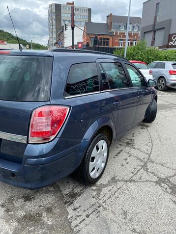 Opel astra sw année 2010 km 220000