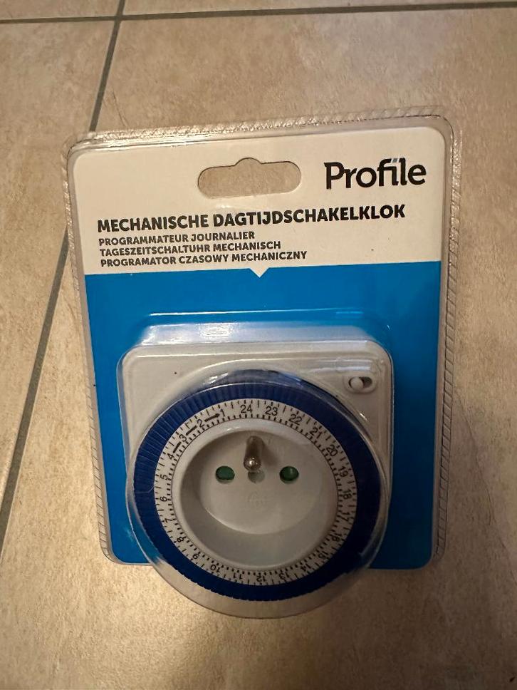 Profile mechanische schakelklok – dagprogramma (3500W), Bricolage & Construction, Électricité & Câbles, Neuf, Enlèvement