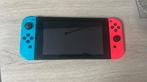 Nintendo switch (met lader en controller), Games en Spelcomputers, Spelcomputers | Nintendo Switch, Ophalen, Zo goed als nieuw