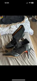 40 laarzen van Zara, Kleding | Dames, Schoenen, Lage of Enkellaarzen, Ophalen of Verzenden, Zo goed als nieuw, Zara