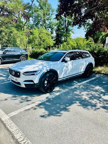  Volvo V90 CC beschikbaar voor biedingen