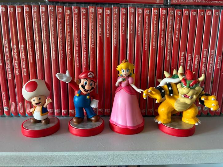 4 x Super Mario Collection Amiibo's, Games en Spelcomputers, Games | Nintendo Switch, Zo goed als nieuw, Ophalen of Verzenden