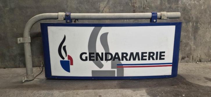 Gendarmerie/Rijkswacht (voir descritpion), Collections, Objets militaires | Général, Gendarmerie, Enlèvement