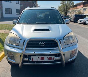 Toyota rav4 d4d diesel//203 000 km//clim/remorque, Autos, Boîte manuelle, 5 portes, Diesel, Particulier