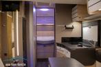 Challenger Trigano Graphite VIP edition 328 Aut.  6 Slaappl., Caravans en Kamperen, Mobilhomes, Automaat, 7 tot 8 meter, Bedrijf