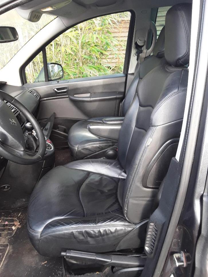 Peugeot 807, Auto's, Peugeot, Particulier, Diesel, Euro 5, Monovolume, 5 deurs, Handgeschakeld, Zwart, Zwart, Leder, Ophalen