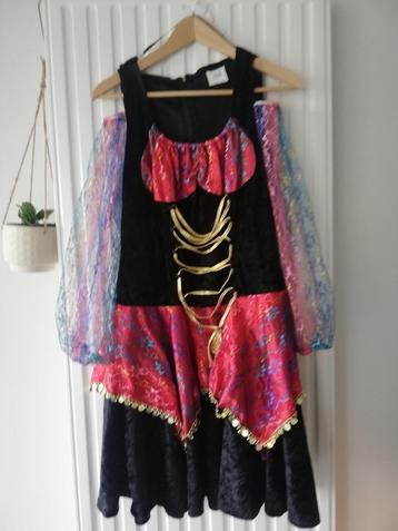 Verkleedkleding, Enlèvement, Porté