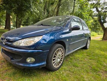 Peugeot 206 essence Euro 4 airco clim bon état 140mkm... beschikbaar voor biedingen