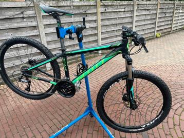 VTT Scott. Noir avec vert, Autres marques, Enlèvement, Utilisé, Moins de 45 cm