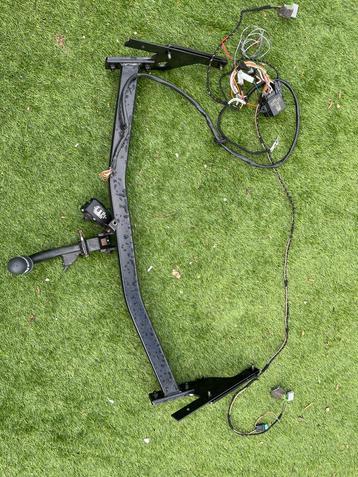 Trekhaak afneembaar Ford Focus Mk2 Brink beschikbaar voor biedingen