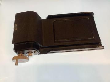 1 Calumet (Cambo) Mod. C2 120/220 6x7cm Roll film holders