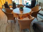 Prachtige rotan tafel met 4 stoelen, Huis en Inrichting, Ophalen, Zo goed als nieuw